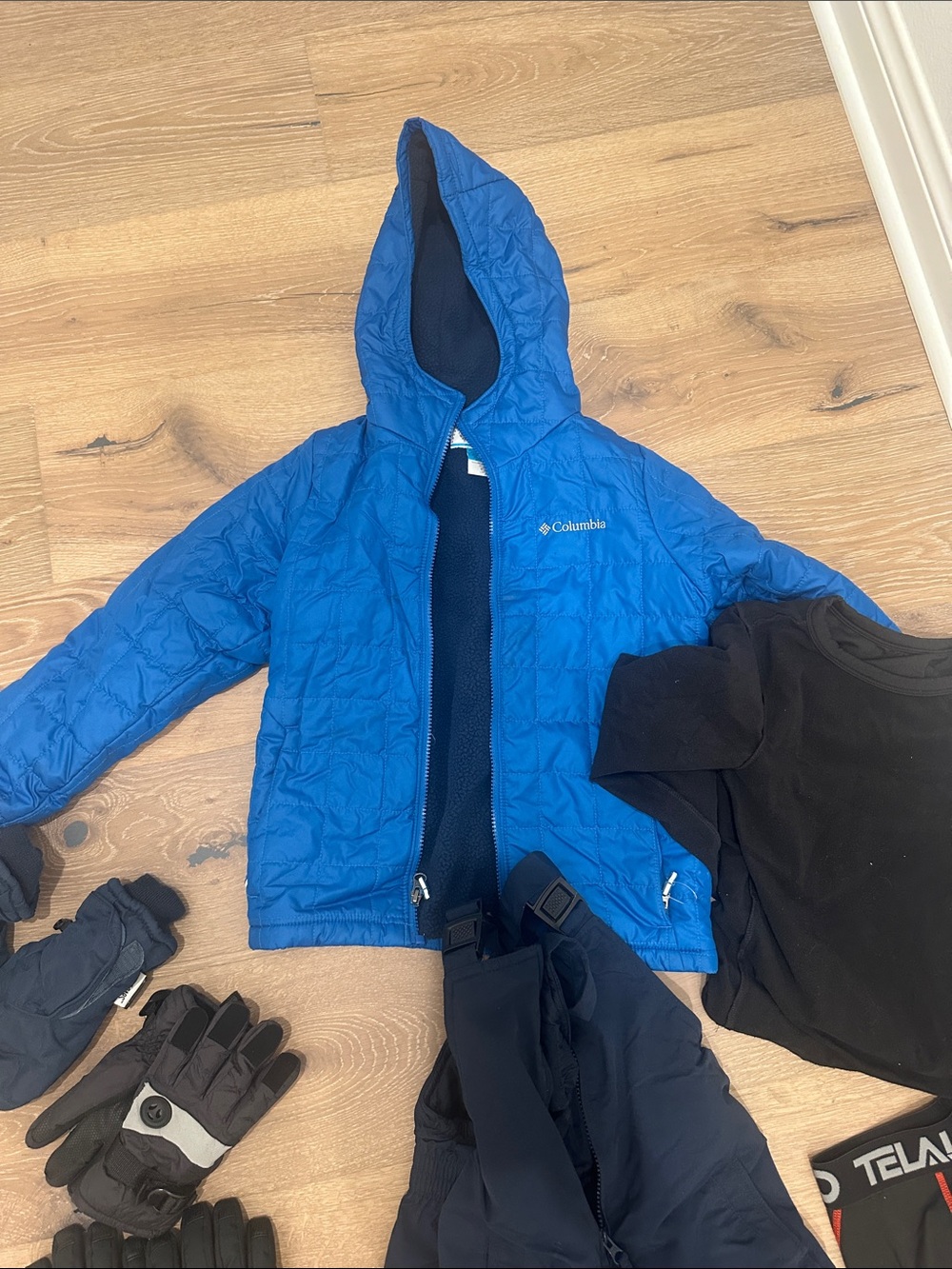 Columbia Snowboarding Hooded Jacket, pants, shoes and mittens